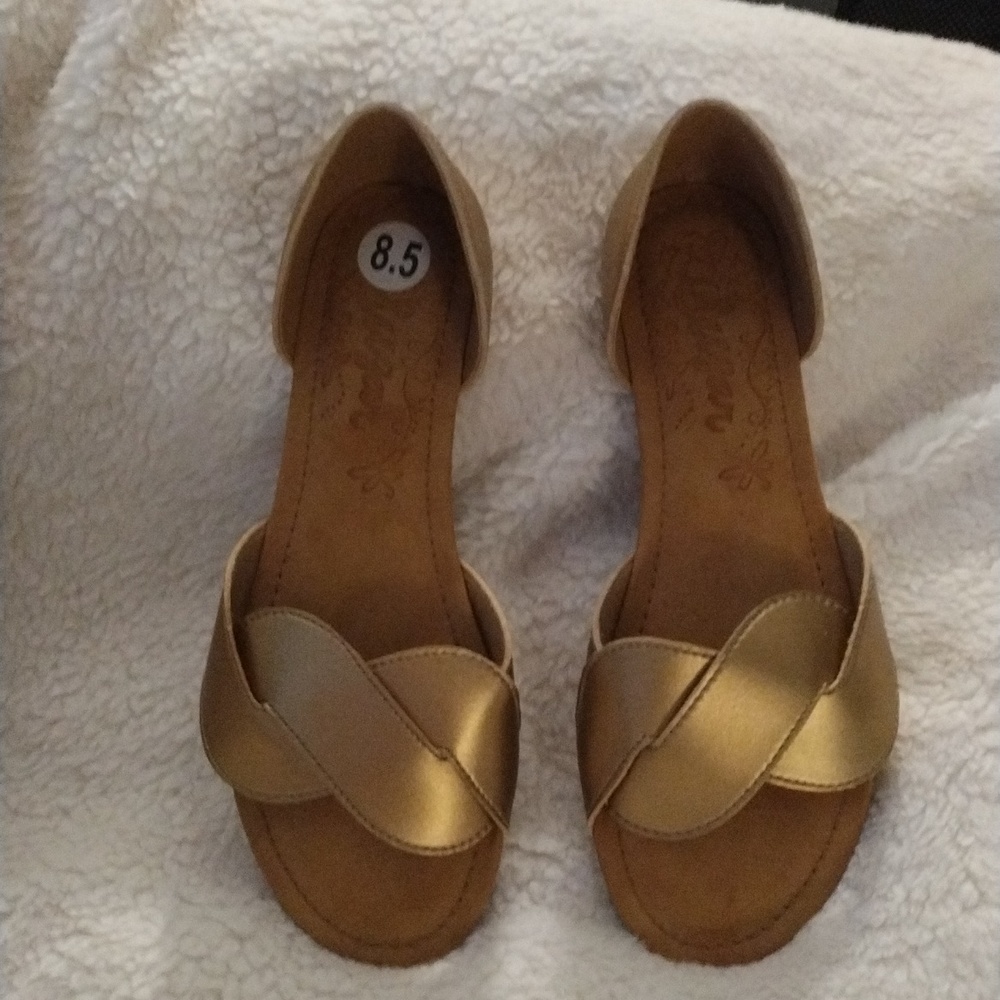 Sugar brand gold sandals - Picture 2 of 4